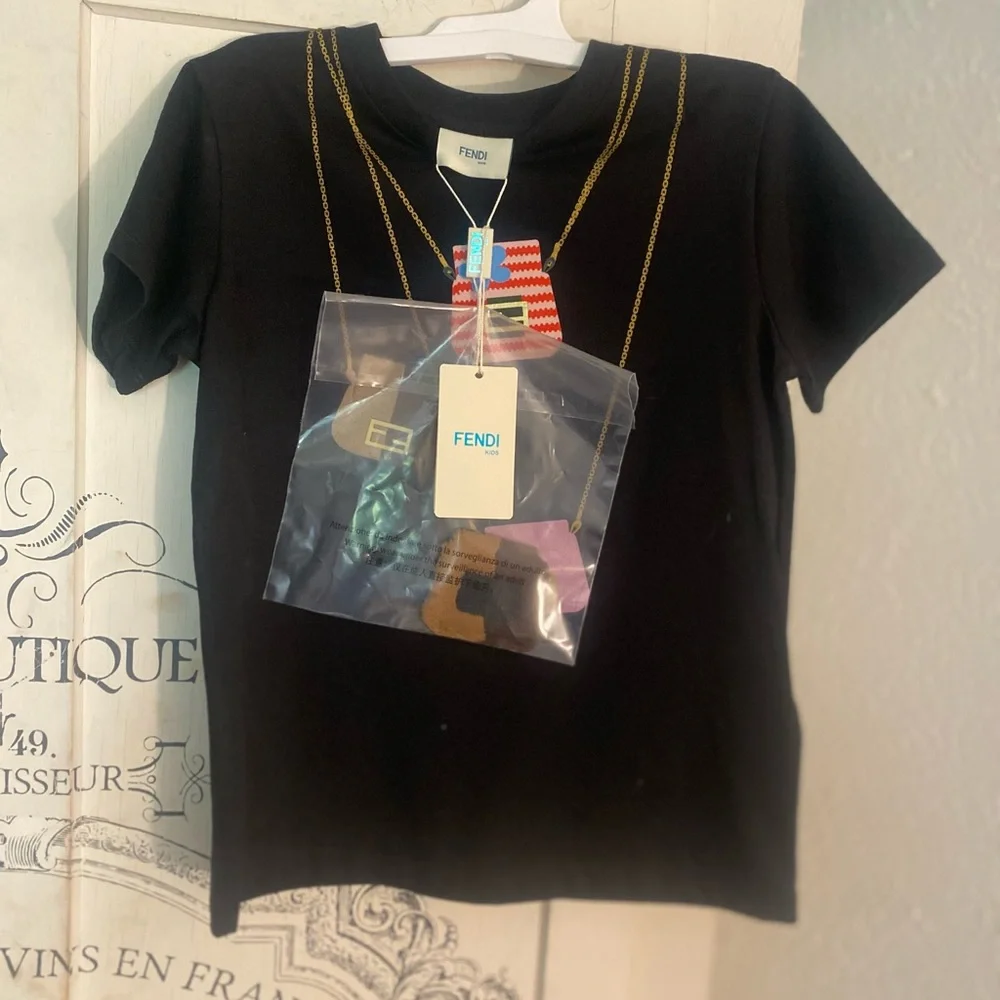 NWT Guaranteed Authentic Fendi Girl’s Handbag T-Shirt w/Authenti Mini Purse - Picture 3 of 16
